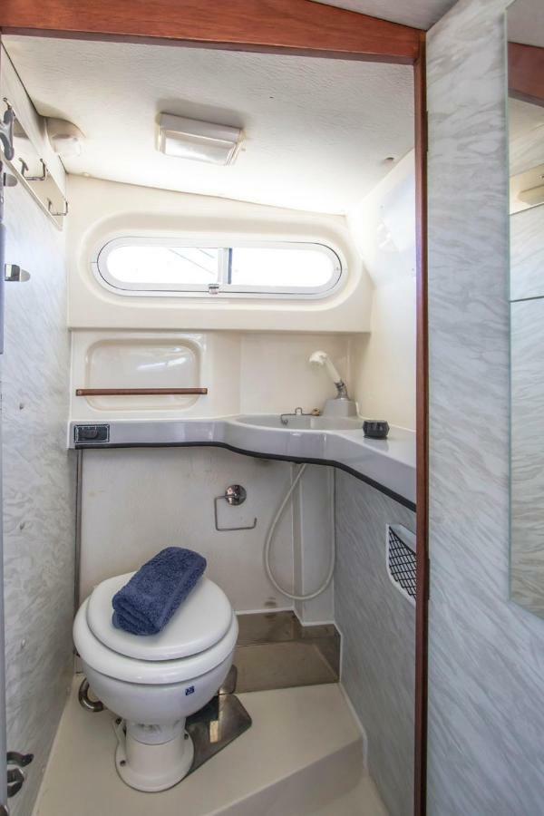 Cozy Boat To Unwind By The Ocean Hotel Puerto Calero Ngoại thất bức ảnh